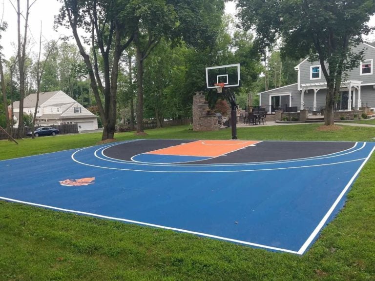 painting court lines